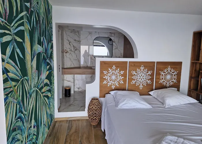 Guest house Heliade -ile Du Levant *